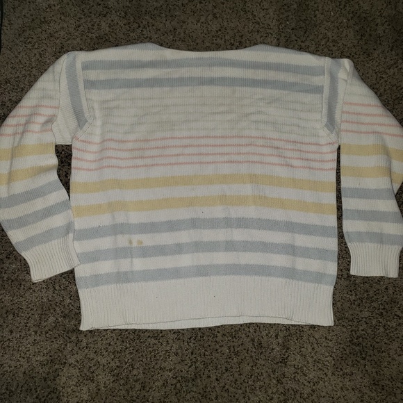 Sweater - Picture 1 of 3